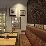 Hotel Dux 4*
