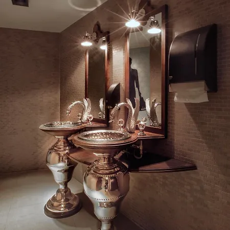 Dux Ξενοδοχείο