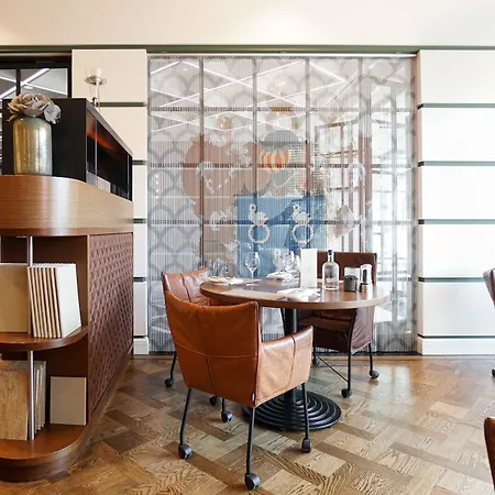 Dux Hotel Roermond