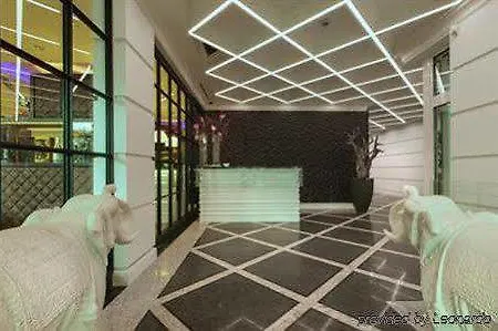 Dux Hotel 4*