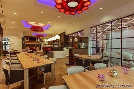 Dux Hotel
