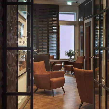 Dux Hotel 4*