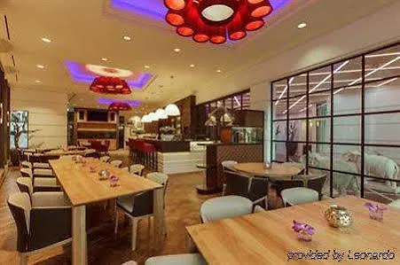 杜克斯酒店 酒店