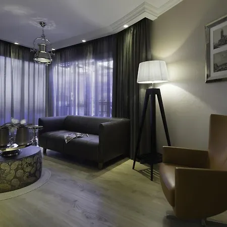 Dux Hotel
