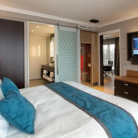 Hotel Dux