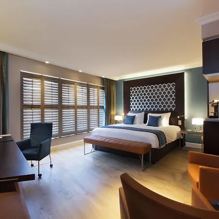 Hotel Dux